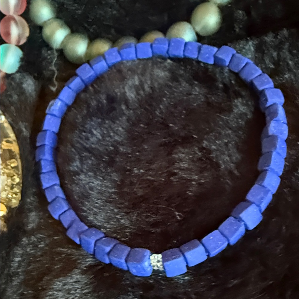 Elegant Multicolor Beaded Bracelet Set - Picture 4 of 5